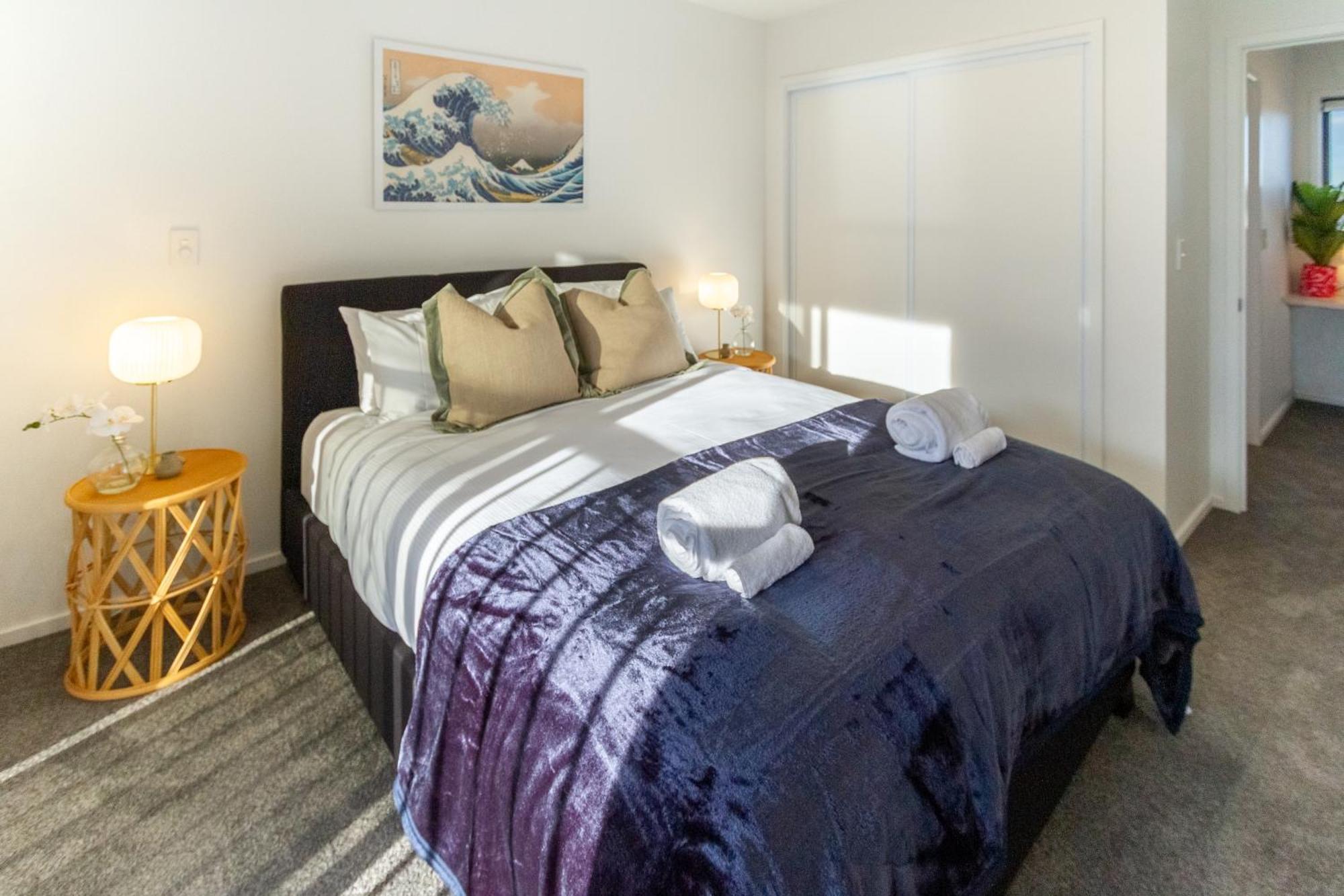 Beachfront 2br Retreat With Stunning Views Apartamento